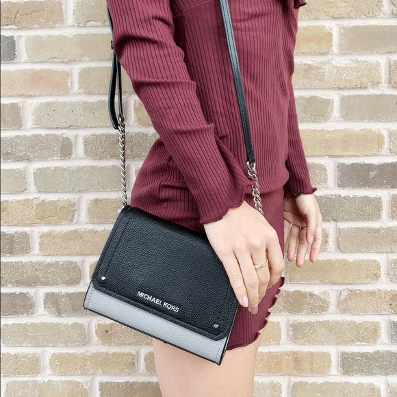 Gaby’sBags👜💕-NWT Michael Kors Crossbody - Picture 3 of 7